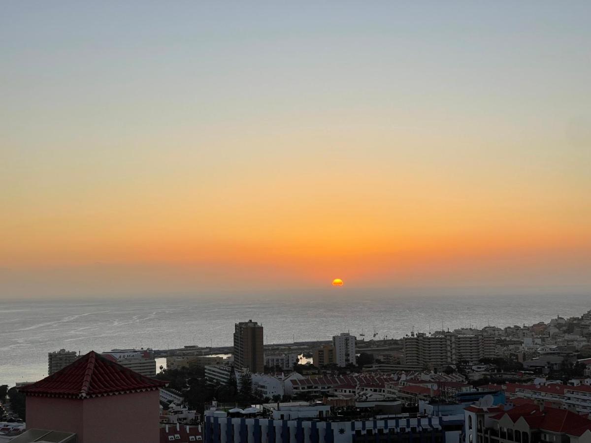 Apartamento Sunset In The Heights Ocean View - Heated Pool Los Cristianos  Exterior foto